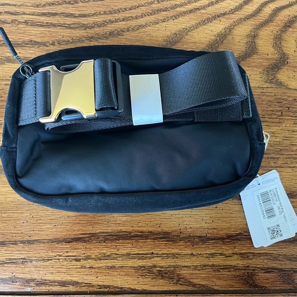 Lululemon belt bag - Picture 4 of 4